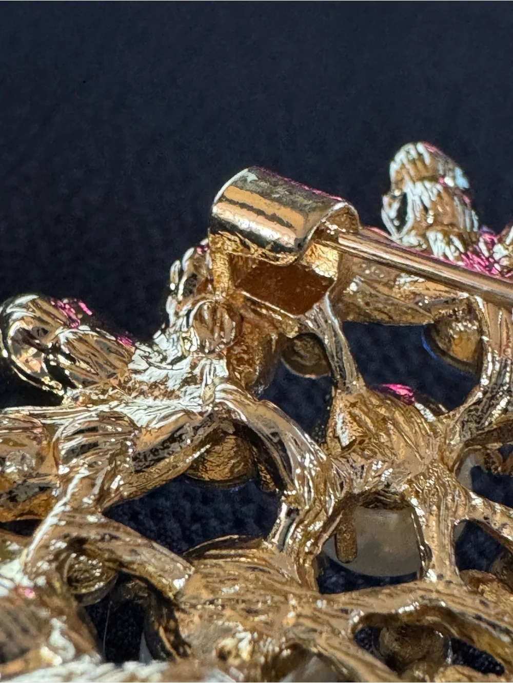 Vintage Gold Tone Floral Brooch